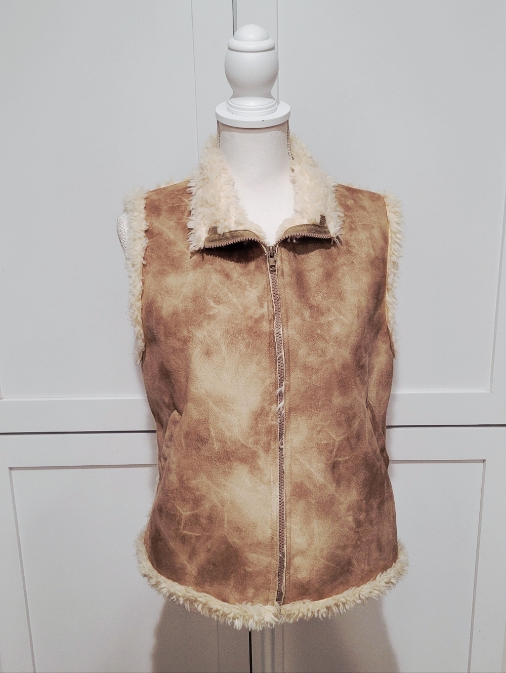 Faux Shearling Zip Front Vest - Tan | Size Large